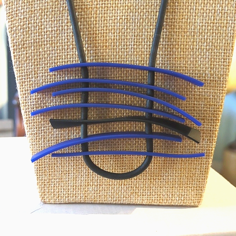 Frank Ideas Rubber Sketch Necklace (Customizable) | Blue With One Black Strip
